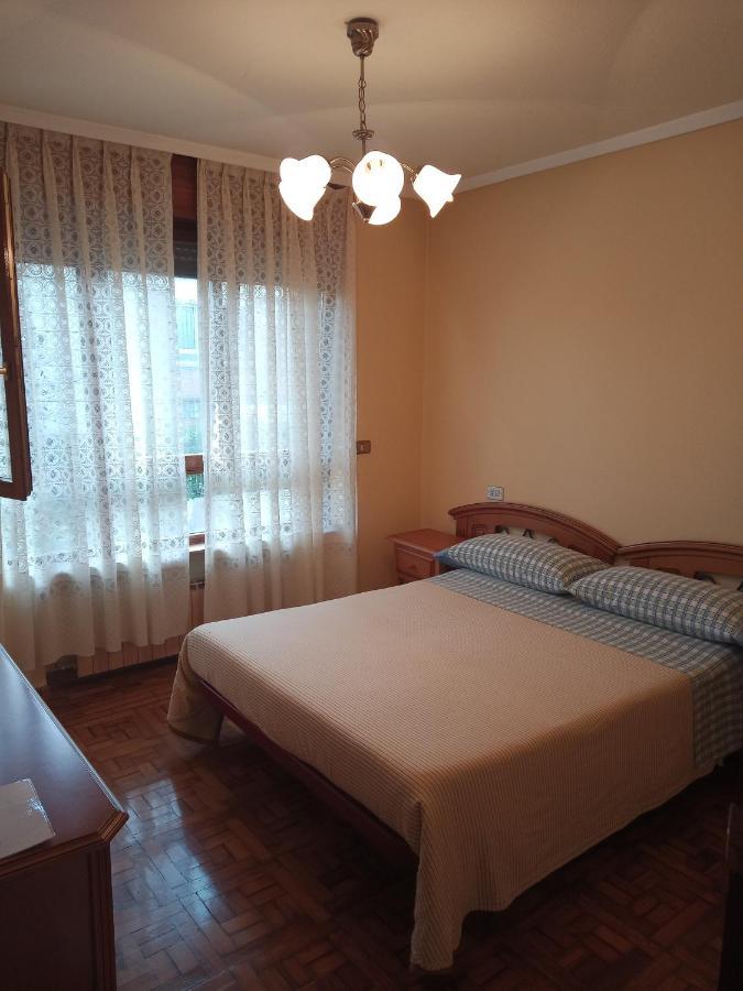 Pension ** Abaca Gijon Exterior photo
